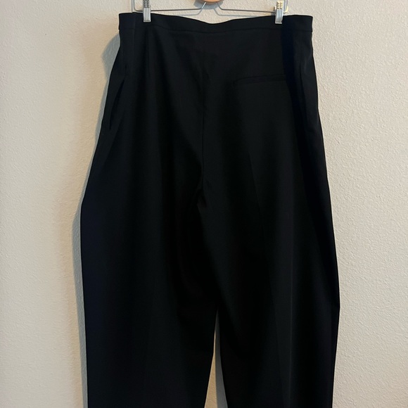 NWT Vince Pleated Front Wool Blend Culottes in Black Size 20 - Picture 9 of 15